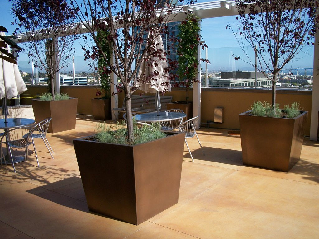 fiberglass planters tournesol Siteworks